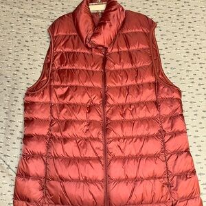Uniqlo Brick Red Puffer Vest with pouch